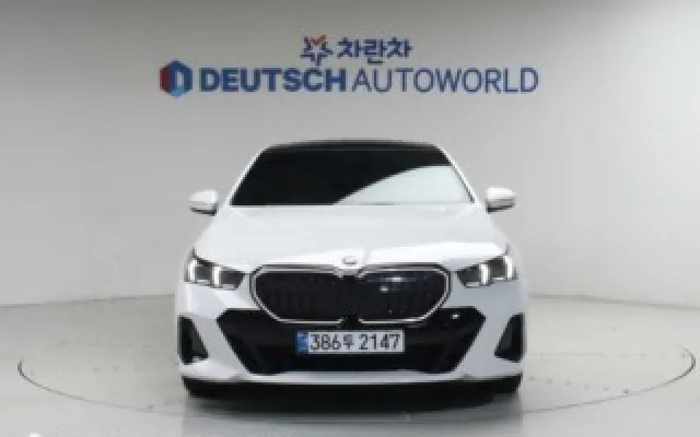 인천중고차시세 5시리즈 (G60) 520i 매물 사진 3 - 2024/02 42,702km