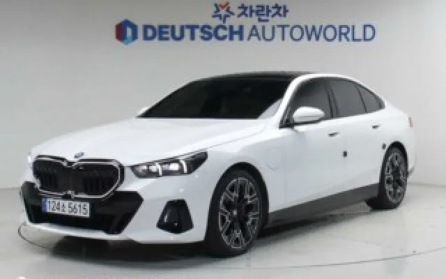 인천중고차시세 5시리즈 (G60) 530e xDrive 매물 사진 19 - 2025/11 7,149km