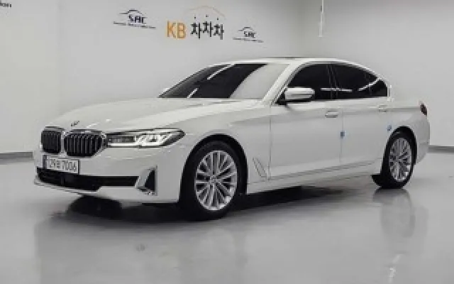 인천중고차시세 5시리즈 (G30) 520i 럭셔리 매물 사진 11 - 2023/01 32,828km